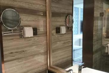 هتل Ramada Encore Wyndham Nanning City Center