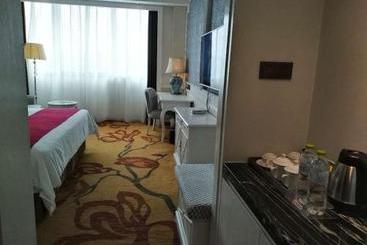 هتل Ramada Encore Wyndham Nanning City Center