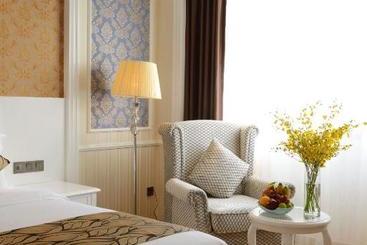 هتل Ramada Encore Wyndham Nanning City Center