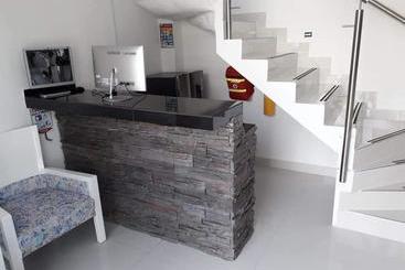 هتل Limaco