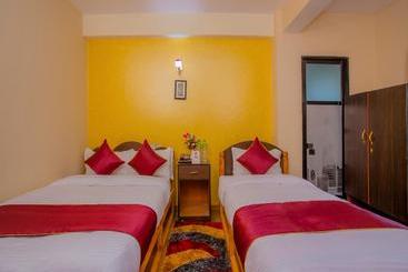 Oyo 265 Hotel Black Stone