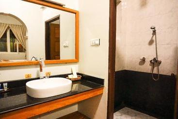 هاستل Dormitory @ Westay The Grand Nyaung Shwe