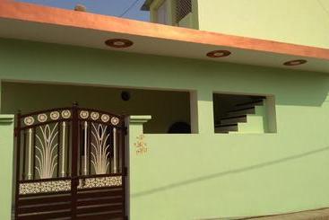 تختخواب و صبحانه Casa Maria Homestay
