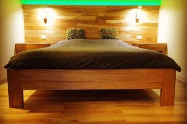 住宿加早餐 Karibuni Familiar Lodging & Private Spa