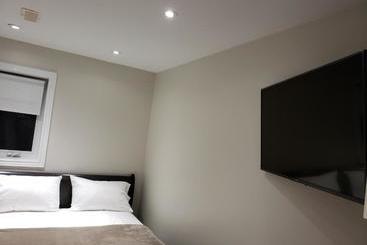 هاستل Toronto Rooms And Suites