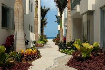هتل Clara Vista Villas