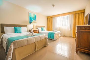 هتل Hector Suites & Beach