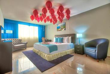 هتل Hector Suites & Beach