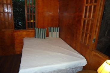 تختخواب و صبحانه Casa Na árvore