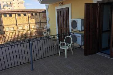 تختخواب و صبحانه Traiano Suite