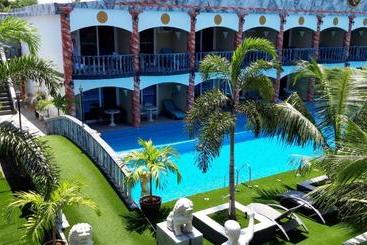 هتل Roman Empire Panglao Boutique Resort
