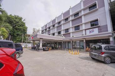 هتل Capital O 2064 Kartika Sriwijaya