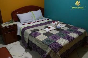 پانسیون Hostal Spring Ii