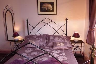 پانسیون Whitehaven Guest House