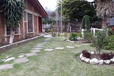 Hostal Dulces Sueños  Hostel