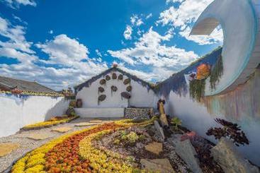 پانسیون Lijiang Nanfu Yinglu Guesthouse