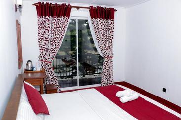 تختخواب و صبحانه Riverview Lodge