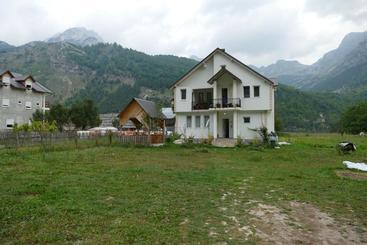 پانسیون Guesthouse Skender Selimaj
