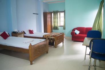 هتل Sewak Lodge