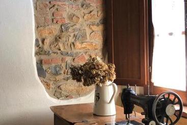 هتل Agriturismo Lupo Vecchio