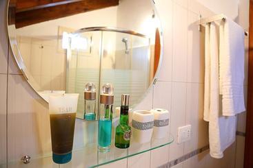 Apartments Athina Orikum