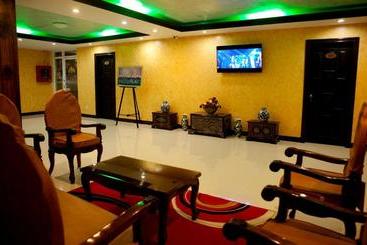 هتل Al Raddadi Suites