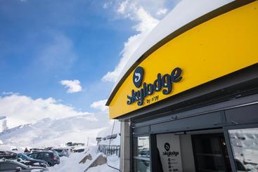 هاستل Skylodge By N Py