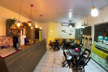 Apiaka Hostel