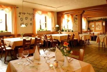 هتل Gasthaus Rössle