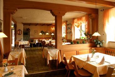 هتل Gasthaus Rössle
