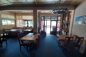 تختخواب و صبحانه Restoran I Sobe Tocak