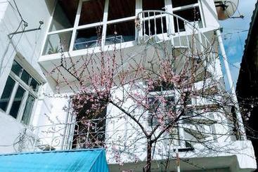 پانسیون Small Room For Two In Private Villa