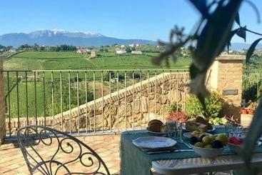 تختخواب و صبحانه Casa Marzapane