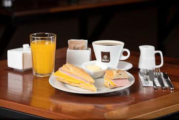 Central Bed & Breakfast