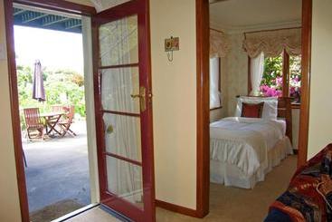 Mcauley Glen Boutique B&b