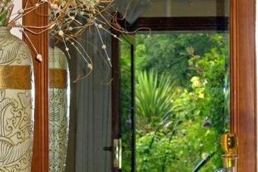 Mcauley Glen Boutique B&b