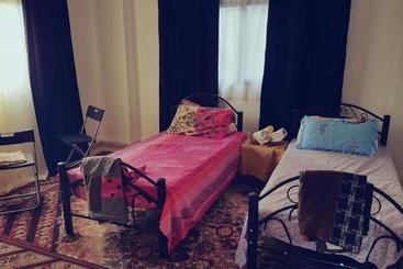 پانسیون Karak House