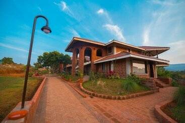 ホテル Kyriad Prestige Riverside Amba Ghat