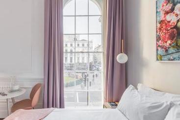 The Moorgate By Cove
