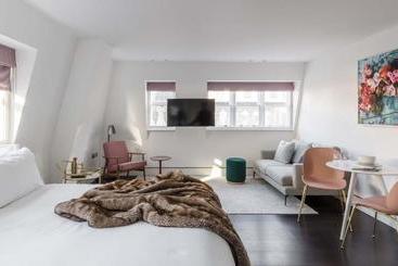 The Moorgate By Cove