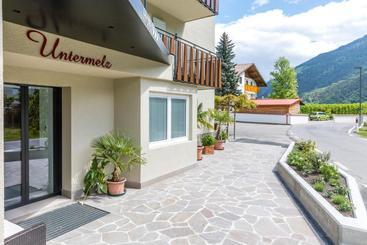 هتل Untermelz