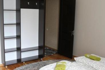 پانسیون Guesthouse Suja