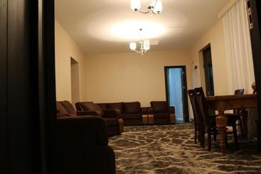 پانسیون Guesthouse Suja