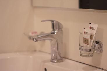 Al Qaswaa Furnished Apartements