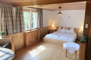 فندق صغير Gasthaus Moosegg