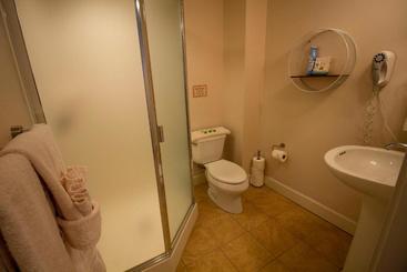 Otter Beach Lodges