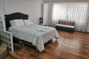 پانسیون Quilla House 2