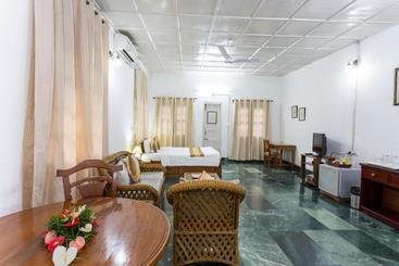 استراحتگاه Zone Niathu Dimapur By The Park
