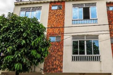 پانسیون Nirvana Casa De Huéspedes