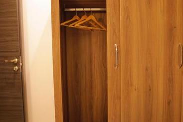 ستاى ان السلامه غرف واجنحه فندقيه Stay Inn Suites